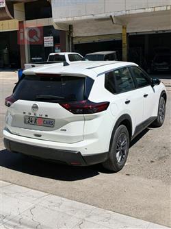 نيسان روج